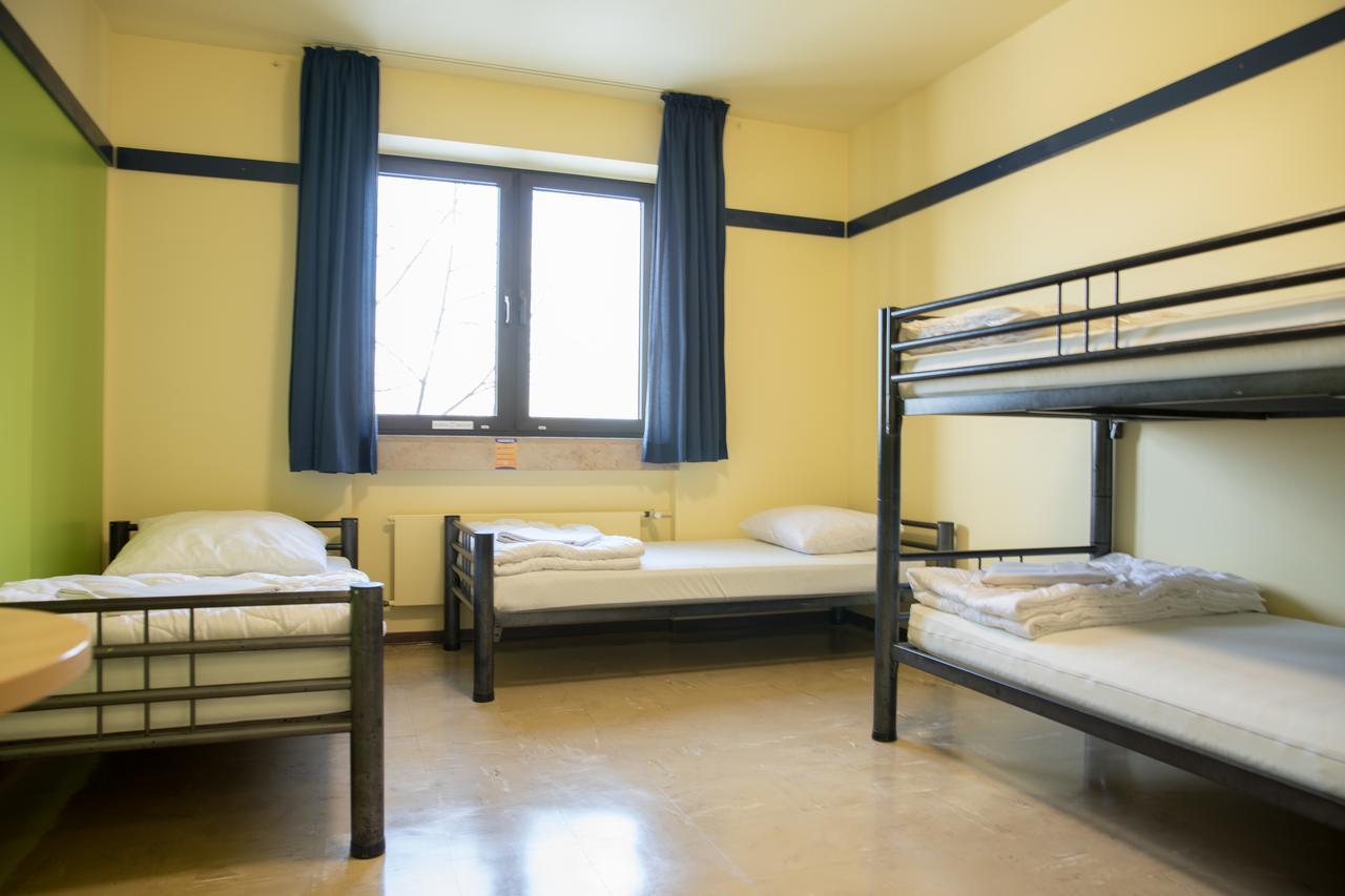 Youtel Jugendhotel Bitburg Exteriör bild