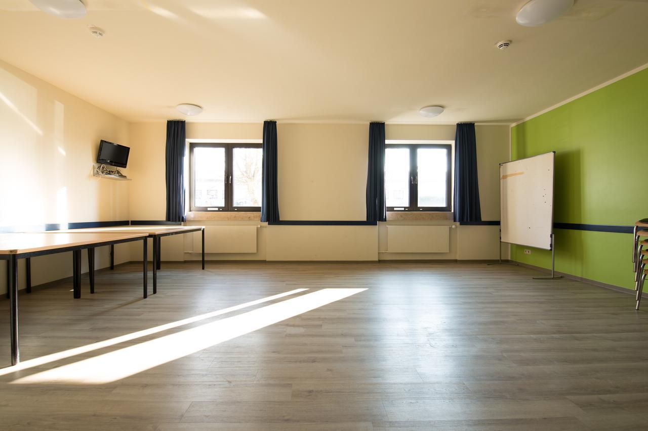 Youtel Jugendhotel Bitburg Exteriör bild